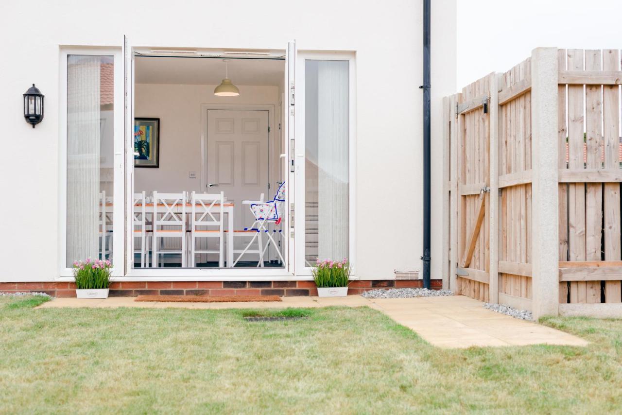 Oakley - Large, Elegant, Dog Friendly & Parking Villa Whitby Exterior foto